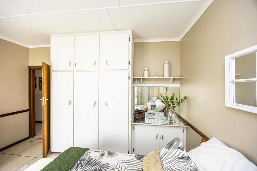 3 Bedroom Property for Sale in Summerpride Eastern Cape